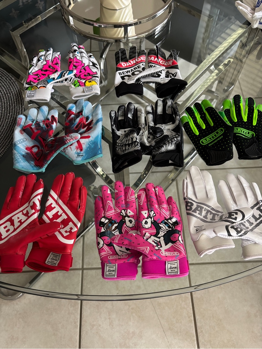 Battle Football Gloves  - Youth Large